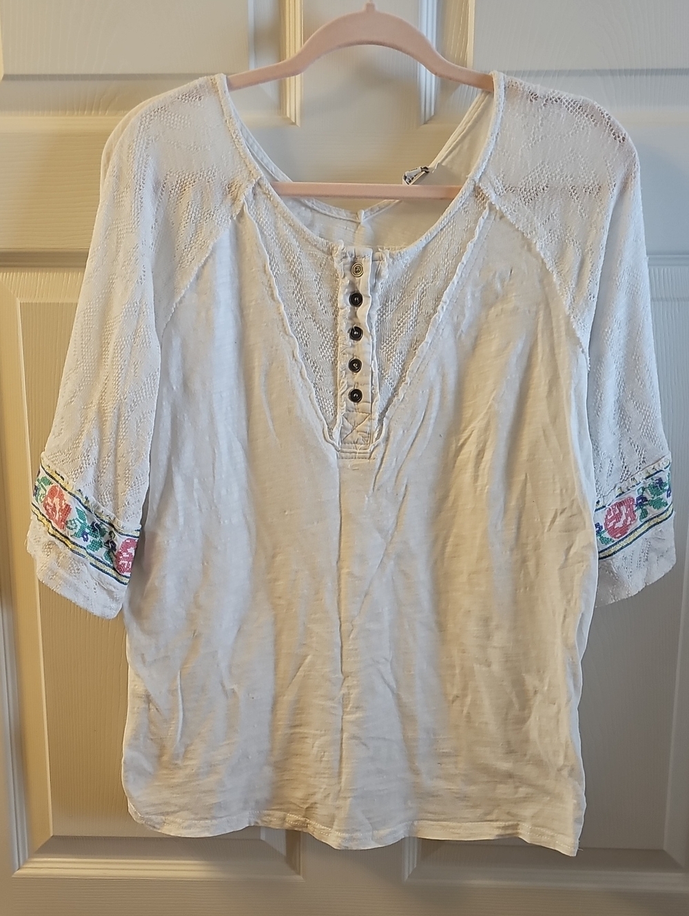 Umgee White Henley Top with Pink & Green Embroidery, M